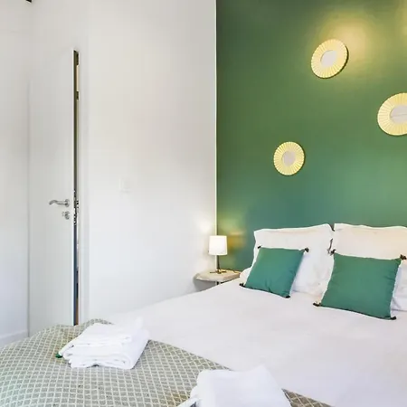 De La Cote - Welkeys فيلة *